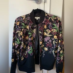 Selling a beautiful jacket